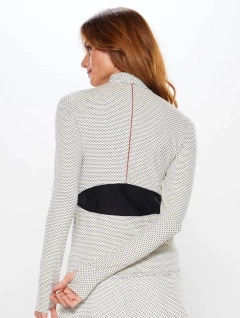 Casaco Com Recortes Essentials Off White - Body For Sure - comprar online