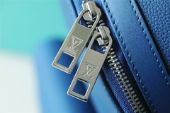 Mochila Louis Vuitton na internet
