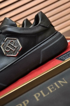 Tênis Philipp Plein na internet