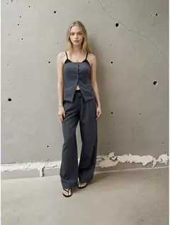 Calça alfaitaria renda cós wide leg chumbo na internet