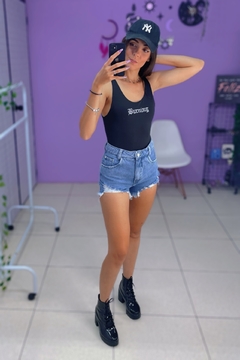 Short mom jeans rasgos - loja online