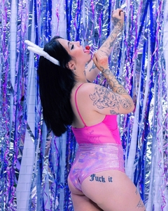 Hotpants laminado pink na internet