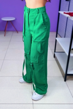 Calça cargo alfaiataria street verde - BY Famelli