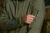CAMPERA CON CAPUCHA RUSTICO FOGON VERDE en internet
