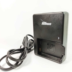 CARREGADOR SIMILAR NIKON MH-24 P/ BATERIA EN-EL14 e EN-EL14a - Foto Imagem Rio