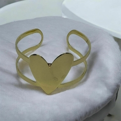 Pulsera de Metal Dorada con Corazón