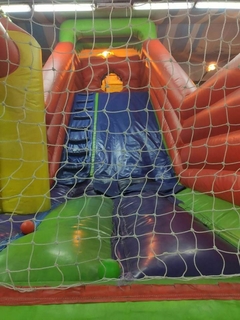 INFLABLE GIGANTE CON PELOTERO - comprar online