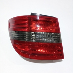 Lanterna Esquerda B200 2006 A 169 820 23 64