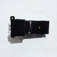 Botão do Vidro Traseiro Direito/Esquerdo Hyundai Veracruz 2009 Cod 64179 - comprar online