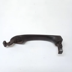Maçaneta Externa Da Porta Traseira Dir B200 2006 Sku 64779