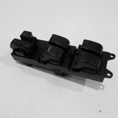 Botão Do Vidro Diant/esq Toyota Fielder 2006 Cod 56154