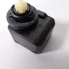 Motor Do Farol Citroen C4 Picasso 2.0 2009 Cod 60388 - Porky Imports