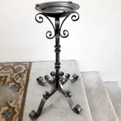 Cenicero de pie hierro forjado