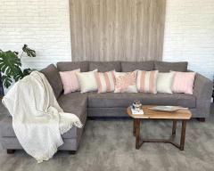 MODELO ROMA • Esquinero en internet