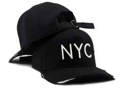 Boné Strapback Fitão Nyc New York City C/Rasgo Destroyed Aba Curva - comprar online