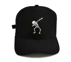 Boné Strapback Fitão Skull Dab Caveira Dançando Aba Curva Preto na internet