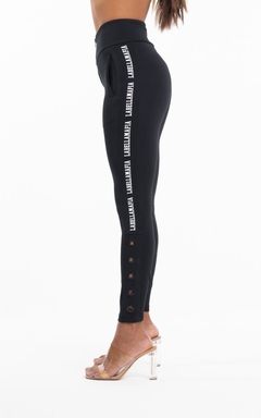 Calça Celtic LaBellaMafia - Preto - comprar online