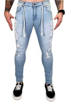 Calça Jeans Skinny Destroyed Rasgada Premium C/Lycra e Cordão Azul Claro (Masculina)