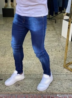 Calça Jeans Super Skinny Linha Premium Azul Escuro (Masculina) na internet