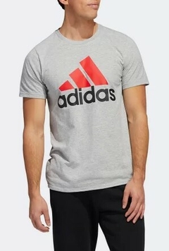 Camiseta Adidas Basic Badge 100% Algodão Vermelho C/Cinza (Masculina)