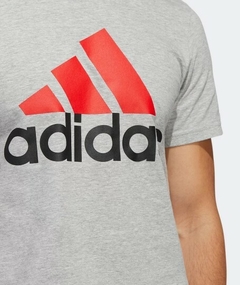 Camiseta Adidas Basic Badge 100% Algodão Vermelho C/Cinza (Masculina) - comprar online