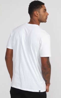 CAMISETA ELEMENT VERTICAL BRANCA 100% Algodão - comprar online