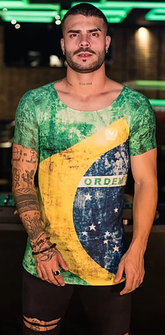 Camiseta Long John Rocket Brazilian Soul