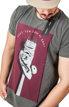 Imagem do Camiseta Reserva Você Tem Fome de Que? - Cinza Vintage