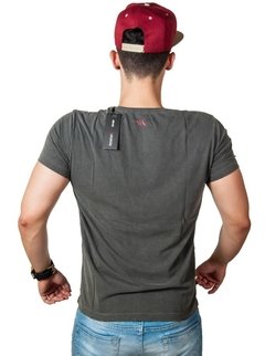 Camiseta Reserva Você Tem Fome de Que? - Cinza Vintage