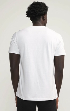 CAMISETA BILLABONG SWELLED BRANCA 100% Algodão - Urban Store - Moda Masculina, Roupas, Calçados e muito mais!