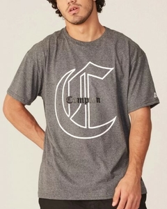 Camiseta Compton Big C Logo 100% Algodão Cinza (Masculina)