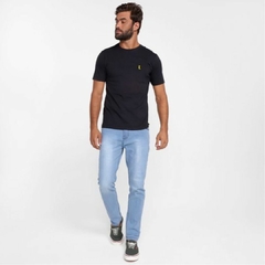 Camiseta Golf West Preta Small Logo Amarelo (Masculina) - comprar online
