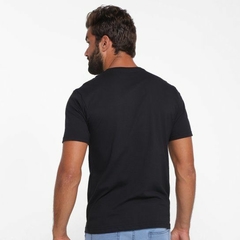 Camiseta Golf West Preta Small Logo Amarelo (Masculina) - Urban Store - Moda Masculina, Roupas, Calçados e muito mais!