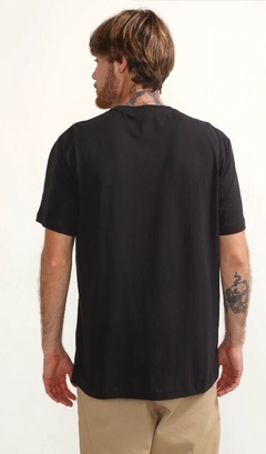 CAMISETA DC SHOES PASLAY GOT PRETA 100% Algodão - Urban Store - Moda Masculina, Roupas, Calçados e muito mais!