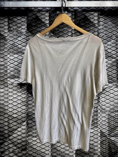 Camiseta John John Not Your Bitch - Creme Destroyed - comprar online
