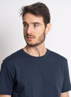 Camiseta Basicando Essencial Gola Redonda 100% Algodão Azul Marinho (Masculina) - comprar online