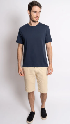 Camiseta Basicando Essencial Gola Redonda 100% Algodão Azul Marinho (Masculina) - Urban Store - Moda Masculina, Roupas, Calçados e muito mais!