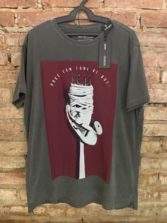 Camiseta Reserva Você Tem Fome de Quê? - Cinza - comprar online