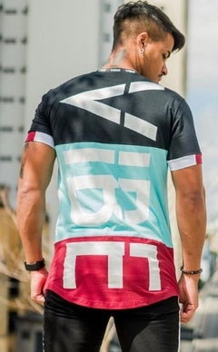 Camiseta Long King Joy Vibe Three Colors - Colorida