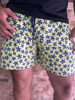 Shorts Moda Praia Level's Jeans - Floral C/Amarelo Fluorescente