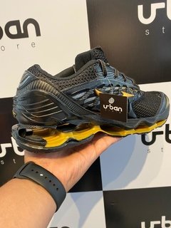 Imagem do Tênis Mizuno Prophecy 9 Preto C/Dourado