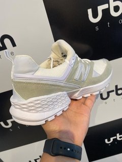 Tênis New Balance 574 v2 Branco (Masculino) na internet