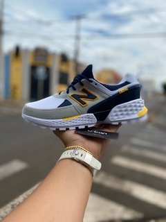 Tênis New Balance 574 v2 Branco C/Amarelo (Masculino) na internet
