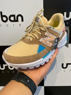 Tênis New Balance 574 v2 Creme C/Azul (Feminino) na internet