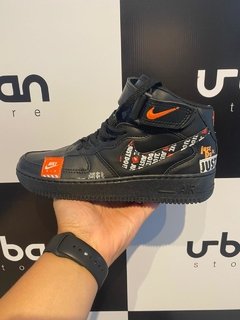 Tênis Nike Air Force 1 Mid Just do It Preto