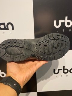 Tênis Nike Air Max 95 Essential Preto C/Cinza (Masculino) - Urban Store - Moda Masculina, Roupas, Calçados e muito mais!