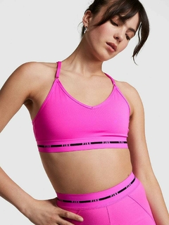 Corpiño Top Fucsia & Negro Breteles Cruzados Pink S 85/90 L 95/100 Victoria's Secret - comprar online