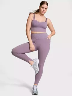 Corpiño Top Deportivo Lavanda Logo Vsx Talle S (85/90) M (90/95) Victoria's Secret - tienda online