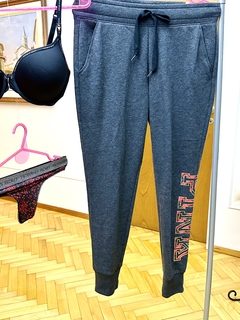 Pantalón Gris Topo Logo Red Plaid Pink S M Victoria's Secret