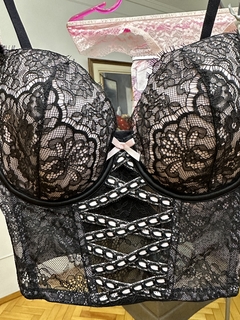 Corset Encaje Negro Cintas Rosas Linea Signature SDD (34DD) 103/107 - MDD (36DD) 108/112 Victoria's Secret - Ninna's Choice